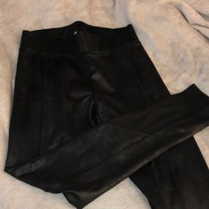 Rachael Roy leggings